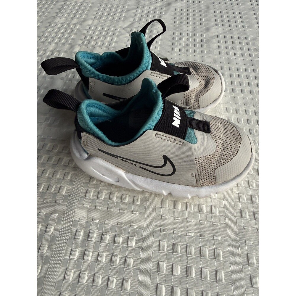 Nike Shoes Flex Runner Grey And Blue Size 6C Toddler Athletic Slip On